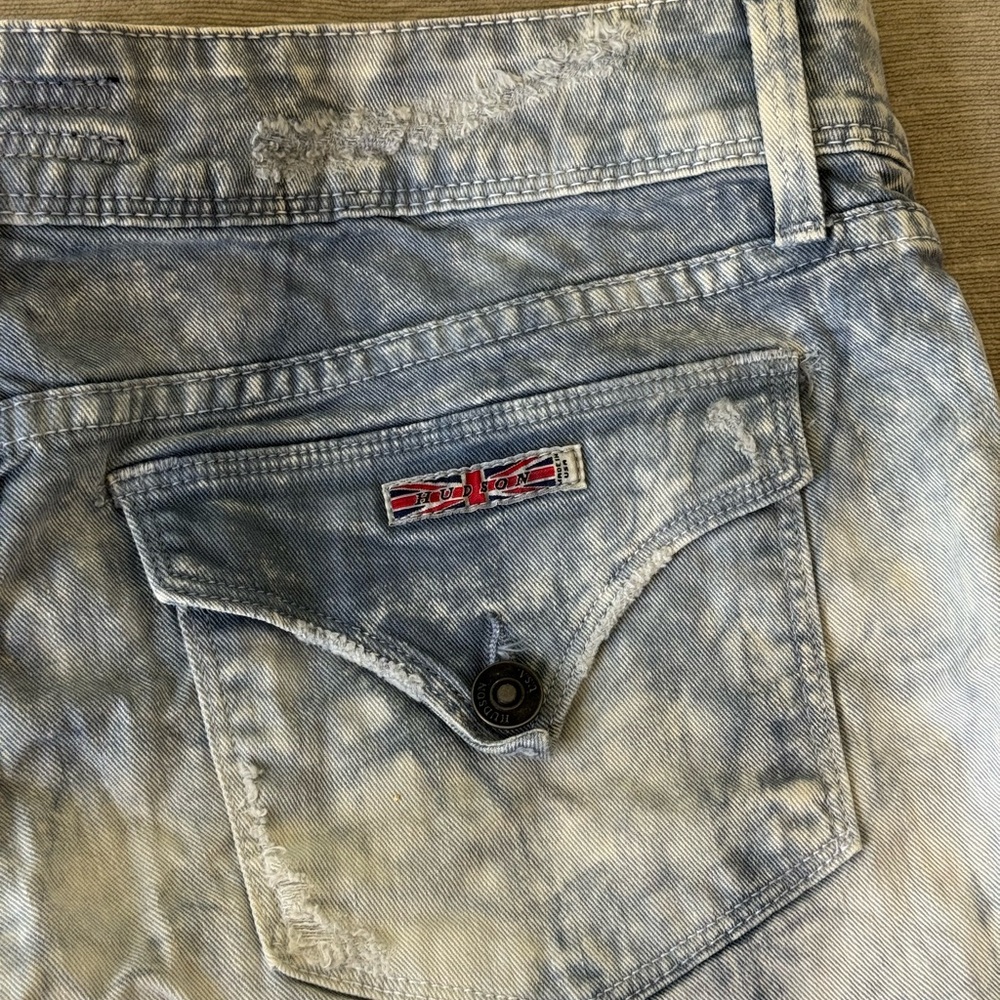 Hudson Acid Wash Denim Shorts Women’s Size 31 | Made in USA - Picture 4 of 7